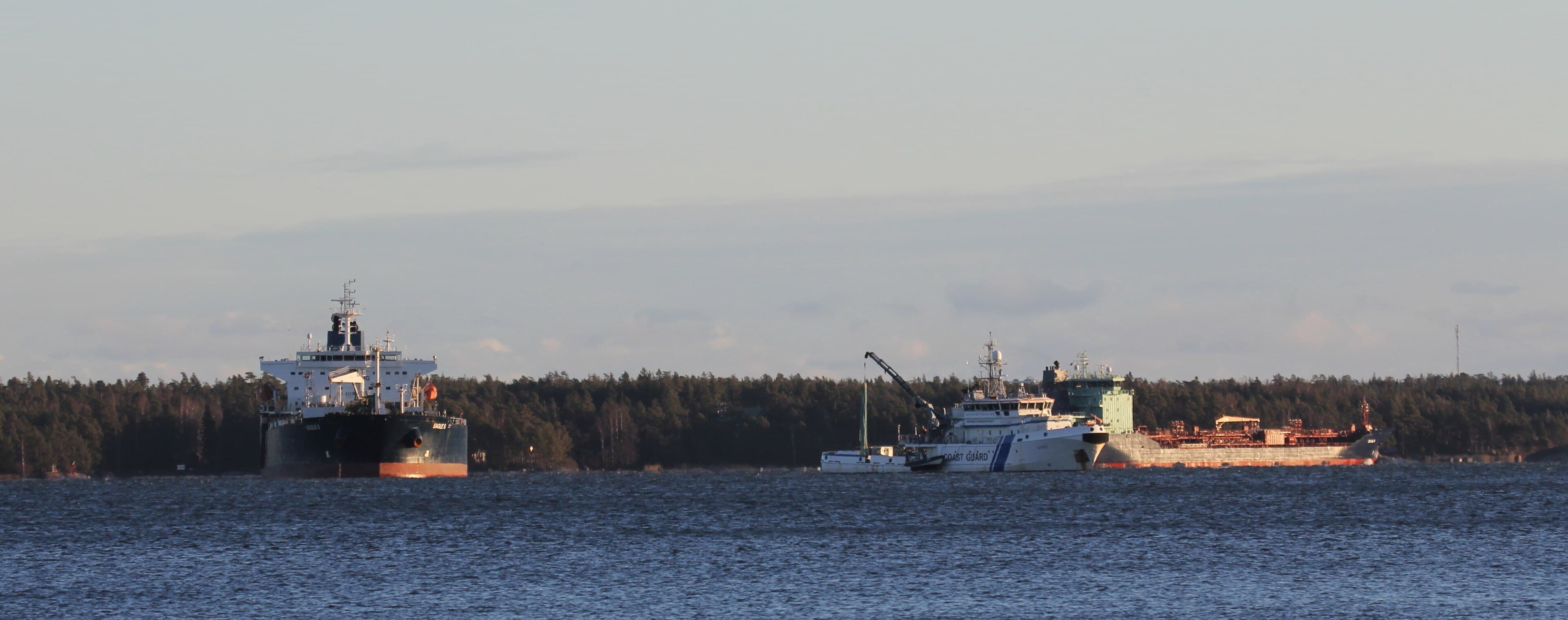 Crude oil tanker under way